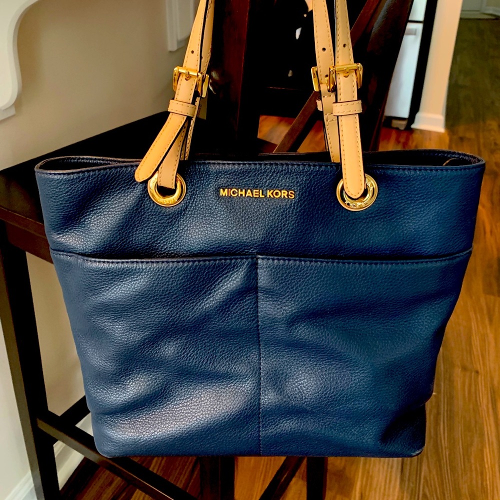 Micheal Kors Navy Tote